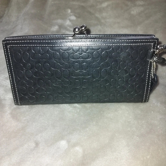 Coach Black Leather Signature C Embossed Kiss Lock Wristlet - Picture 8 of 14